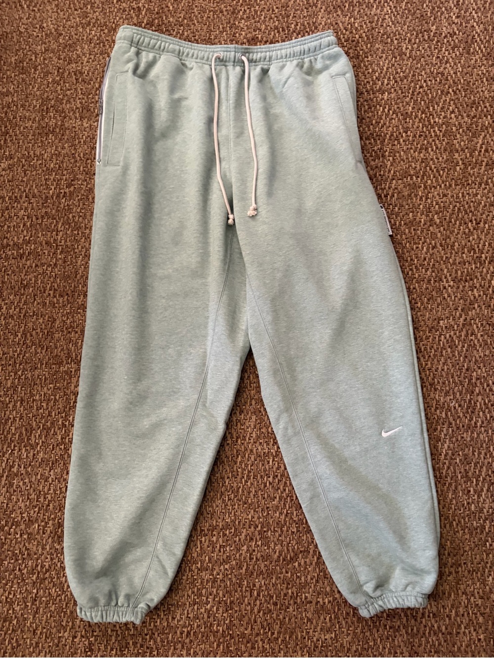 Nike Standard Issue Dri-Fit Basketball Pants Jade Green Size Large FZ0224-370